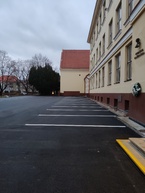 Zväčšiť fotografiu - Novomestské gymnázium má nový vstup do areálu školy - IMG_20211216_155855