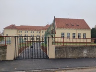 Zväčšiť fotografiu - Novomestské gymnázium má nový vstup do areálu školy - IMG_20221111_085242