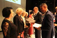 Novomestské gymnázium ocenilo bývalých i súčasných zamestnancov školy - IMG_0547