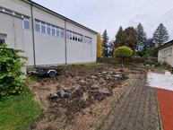 Zväčšiť fotografiu - Odhalili bustu najväčšieho slováka a začali s výstavbou telocvične - 20221014_133255