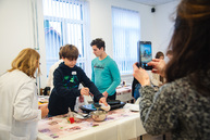 Zväčšiť fotografiu - Palacinkami popularizujú varenie medzi školákmi - TSK_SOŠ PAR_palacinky_mini (12 of 90)