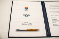 Zväčšiť fotografiu - Partnerstvo prehĺbili memorandom o spolupráci - TSK_porsche memorandum_mini