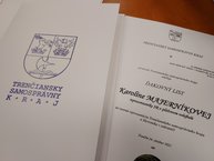 Zväčšiť fotografiu - Plážové volejbalistky na župnom úrade - 20221024_130114