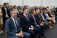Po letných prázdninách žiakov privítala nová telocvičňa a jedna z najmodernejších školských budov - 20180903_TN_TSK_skoly_020w