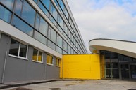 Po letných prázdninách žiakov privítala nová telocvičňa a jedna z najmodernejších školských budov - IMG_9485