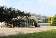 Po letných prázdninách žiakov privítala nová telocvičňa a jedna z najmodernejších školských budov - IMG_9495