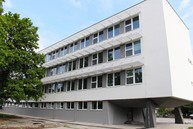 Po letných prázdninách žiakov privítala nová telocvičňa a jedna z najmodernejších školských budov - IMG_9512