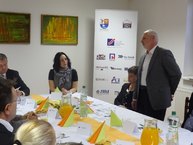 Podpísali prvé memorandum o spolupráci v trenčíne, v poradí už piate v rámci trenčianskeho samosprávneho kraja - DSC02662