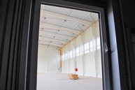 Práce na rekonštrukcii soš e. belluša v trenčíne a výstavbe telocvične športového gymnázia finišujú. akými zmenami od minulého roka prešli? pozrite sa sami! - IMG_9546