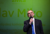 Púchovské i dubnické gymnázium sa dnes oficiálne zaradili medzi celosvetovú environmentálnu špičku v rámci škôl - 2018-10-17_certifikacia_09