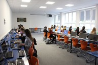Zväčšiť fotografiu - Rozhodnutie hygienikov zatvorí od pondelka stredné školy v týchto okresoch - Archivna_foto_TSK1