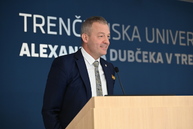 Zväčšiť fotografiu - Seniori na univerzite potvrdzujú, že chuť vzdelávať sa nemá vekové hranice