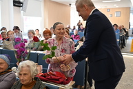 Zväčšiť fotografiu - Seniori na univerzite potvrdzujú, že chuť vzdelávať sa nemá vekové hranice