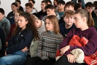 Zväčšiť fotografiu - Škola podporuje študentov k efektívnemu, no i kritickému využívaniu umelej inteligencie