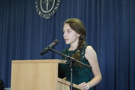 Skúšku dospelosti úspešne zložilo 168 maturantov z gymnázia ľ. štúra v trenčíne. maturitné vysvedčenie si slávnostne prevzali na pôde trenčianskej univerzity - IMG_9270
