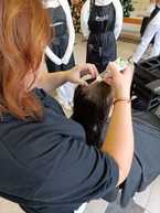 Zväčšiť fotografiu - Služby kaderníckeho salónu na jilemáku sa rozšírili o diagnostiku vlasov