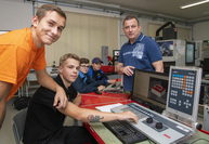 Zväčšiť fotografiu - So systémom duálneho vzdelávania sú spokojní aj zamestnávatelia - 05_Stredna_odborna_skola_Dubnica_nad_Vahom