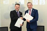 Zväčšiť fotografiu - Soš polytechnická v prievidzi sa v rámci projektu modernizácie odborného vzdelávania zameria na umelú inteligenciu