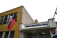 Zväčšiť fotografiu - Stredná zdravotnícka škola v prievidzi pripravuje žiakov na reálnu prax s pomocou moderných technológií