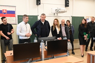 Zväčšiť fotografiu - Stredná zdravotnícka škola v prievidzi pripravuje žiakov na reálnu prax s pomocou moderných technológií