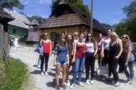 Stredoškoláci v trenčianskom kraji sa prostredníctvom zážitku naučili, ako funguje hotel, spoznali aj spôsob života v horských oblastiach - 11