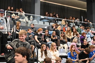 Zväčšiť fotografiu - Stredoškolák hostil vzácnu návštevu, na jilemáku pribudol nový výťah