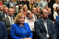 Zväčšiť fotografiu - Stredoškolák hostil vzácnu návštevu, na jilemáku pribudol nový výťah