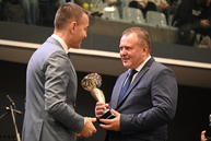 Zväčšiť fotografiu - Stredoškolák hostil vzácnu návštevu, na jilemáku pribudol nový výťah