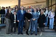 Zväčšiť fotografiu - Stredoškolák hostil vzácnu návštevu, na jilemáku pribudol nový výťah