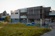 Zväčšiť fotografiu - Študenti gymnázia ľ. štúra v trenčíne sa stravujú vo vynovenej jedálni - TSK_kontrolny deň_-Gymnázium ĽŠ jedáleň (2)