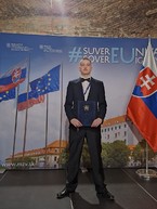 Zväčšiť fotografiu - Študenti našich stredných škôl uspeli v súťaži o prínose eú - TSK Súťaž EÚ20_4