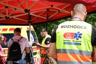 Zväčšiť fotografiu - Študenti ukázali, že sú pripravení zasiahnuť pri záchrane ľudského života