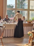 Zväčšiť fotografiu - Študenti z „jilemáku“ spojili počas maturity gastronómiu s umeleckým zážitkom