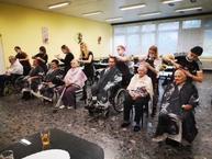 Zväčšiť fotografiu - Študentky soš obchodu a služieb v púchove nezištne pomáhali - IMG_20211021_090333