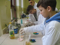 Tajomstvá chémie poodhalené malým chemikom - IMG_4255