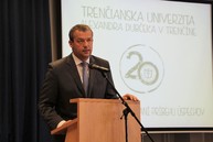 Trenčianska univerzita alexandra dubčeka v trenčíne vstúpila do nového akademického roka - IMG_2323