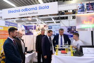 Trenčianska župa je aj piatym rokom po sebe lídrom duálneho vzdelávania, potvrdila to aj výstava stredoškolák – hrdina remesla - 20191024_TN_TSK_stredoskolak_055