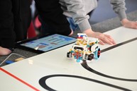 Zväčšiť fotografiu - Trenčiansky robotický deň s rekordným počtom škôl a robotov