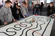 Zväčšiť fotografiu - Trenčiansky robotický deň s rekordným počtom škôl a robotov