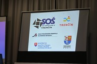 Zväčšiť fotografiu - Trenčiansky robotický deň s rekordným počtom škôl a robotov