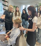 Zväčšiť fotografiu - Tvorivá inšpirácia pre deviatakov - Tvorivé dielne foto č. 3