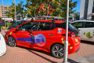 Zväčšiť fotografiu - Elektromobil pre cyklistický tím Strednej športovej školy zakúpil Trenčiansky samosprávny kraj.