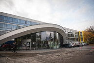 Zväčšiť fotografiu - Unikátna škola získala prezidentskú zelenú pečať - TSK_prezidentská pečať_SPŠ TN_mini-6