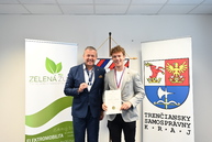 Zväčšiť fotografiu - V kraji nám vyrástla nová hokejová generácia