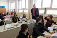 Zväčšiť fotografiu - V uhrovci sa žiaci vzdelávajú v moderných odborných učebniach - 20220302_027w