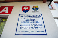 Zväčšiť fotografiu - Vyučiť sa za barbiera bude možné aj v trenčianskom kraji - TSK_EDUTECH podpis memoranda_mini-5