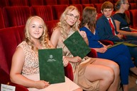 Zväčšiť fotografiu - Vzdelanie je najmocnejšia zbraň
