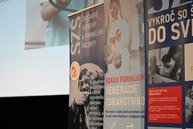 Zväčšiť fotografiu - Za úspechom školy dnes stojí 35 rokov histórie