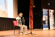 Zväčšiť fotografiu - Za úspechom školy dnes stojí 35 rokov histórie