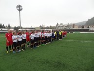 Žiaci deväťdesiatnikov si zahrali futbal v trenčíne - DSC02808